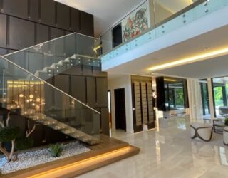 Royal Palm 212 - 02